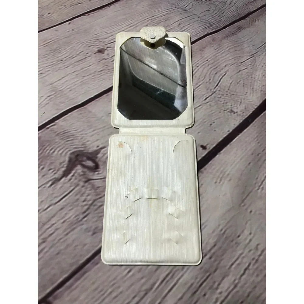 5 x 7 Antique Cameo case with mirror Collectible
